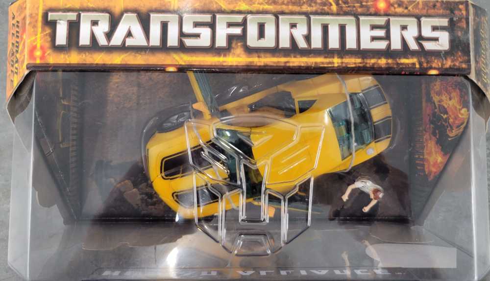 Bumblebee With Sam Witwicky Human Alliance - Hasbro (Hunt For The Decepticons) action figure collectible - Main Image 3