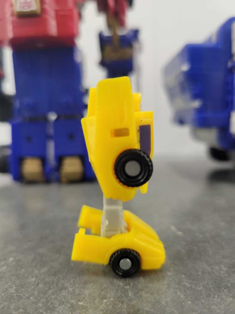 Sparkplug With Optimus Prime Superbase (Robot Mode) - Hasbro (Armada) action figure collectible - Main Image 2