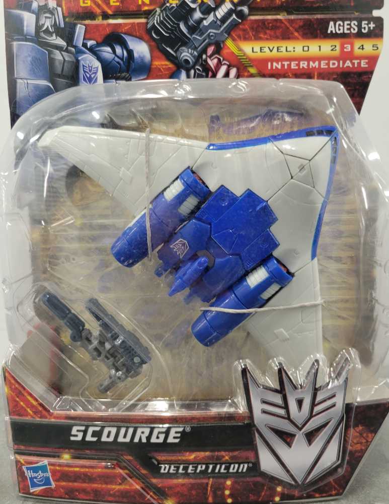 Scourge Carded - Hasbro (Generations) action figure collectible - Main Image 2