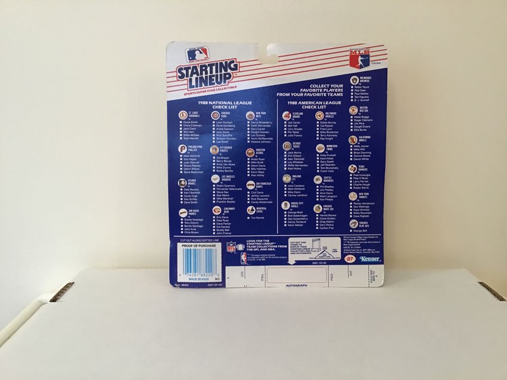 Wade Boggs - Kenner action figure collectible - Main Image 2