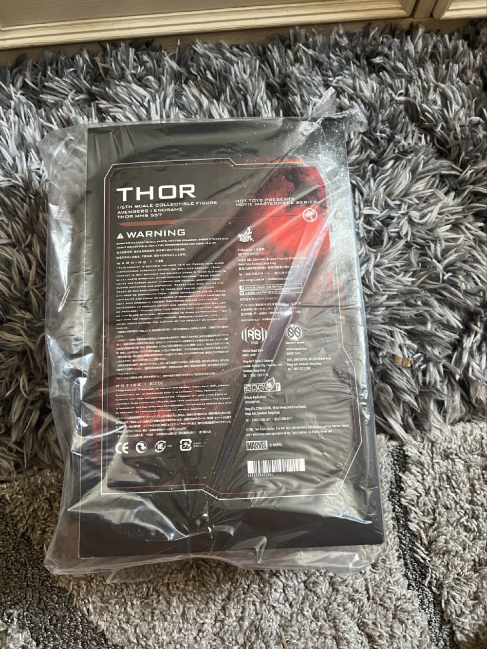 Thor Endgame Hot Toys MMS 557 - Hot Toys (Thor) action figure collectible [Barcode 4895228602886] - Main Image 2