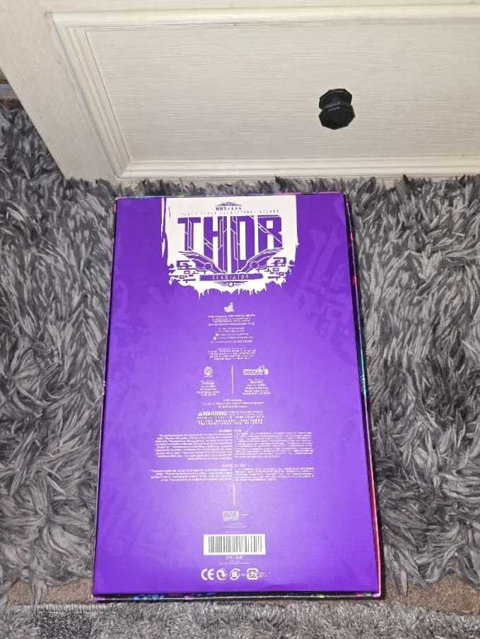 Hot Toys Marvel Thor Ragnarok Gladiator   action figure collectible [Barcode 4897011184357] - Main Image 2