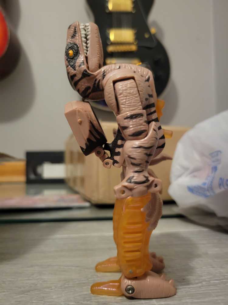 Dinobot 2nd - Hasbro (Beast Wars) action figure collectible - Main Image 3