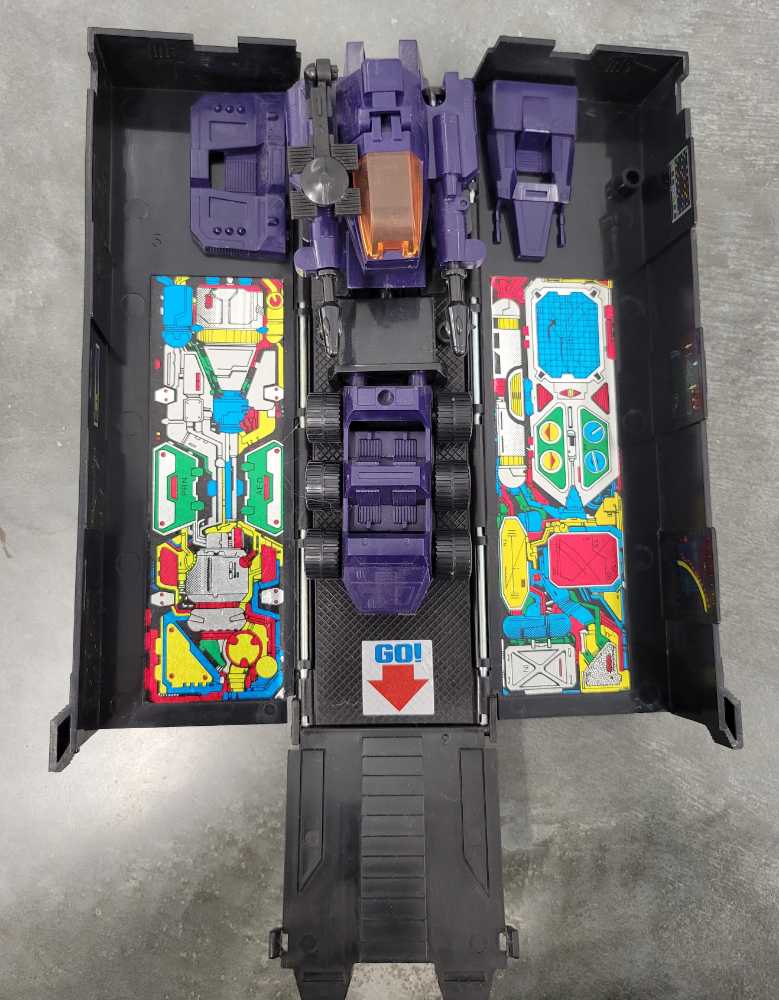 Optimus Prime Dark Blue (Truck Mode) - Hasbro (Generation 2) action figure collectible - Main Image 4