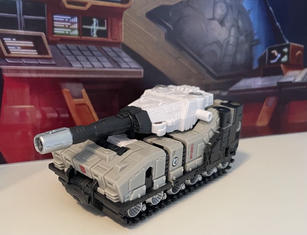 Slammer - Hasbro (Deluxe Class) action figure collectible [Barcode 5010993782185] - Main Image 2