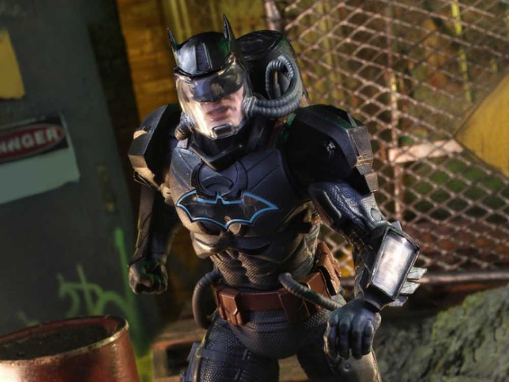 Batman (Hazmat Suit) - McFarlane Toys (DC Multiverse:Justice League: The Amazo Virus) action figure collectible - Main Image 3