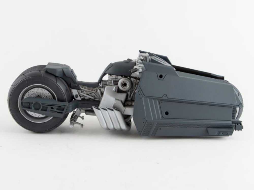 Batcycle (Curse Of The White Knight) - McFarlane Toys (DC Multiverse : Curse Of The White Knight) action figure collectible - Main Image 3
