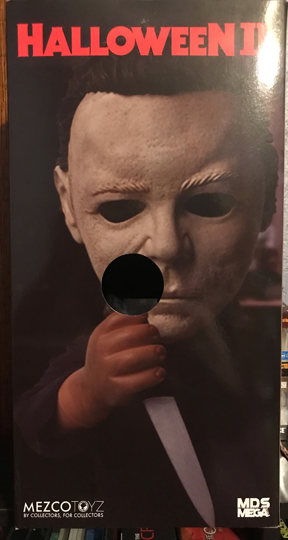 Micheal Myers With Sound - Mezco Toyz (Halloween) action figure collectible [Barcode 696198450477] - Main Image 2