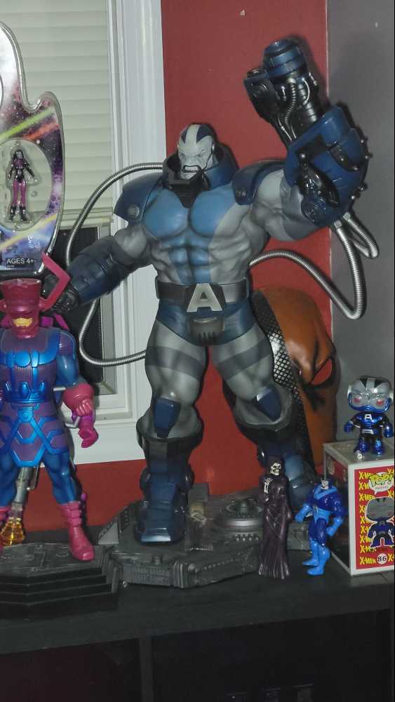 Apocalypse Premium Format Statue - Sideshow Collectibles action figure collectible [Barcode 747720222328] - Main Image 2