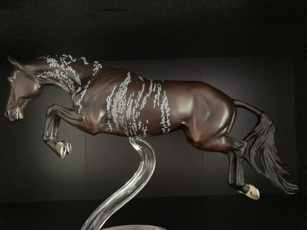 Matte Josie “Queen Of Hearts” - Breyer action figure collectible - Main Image 2