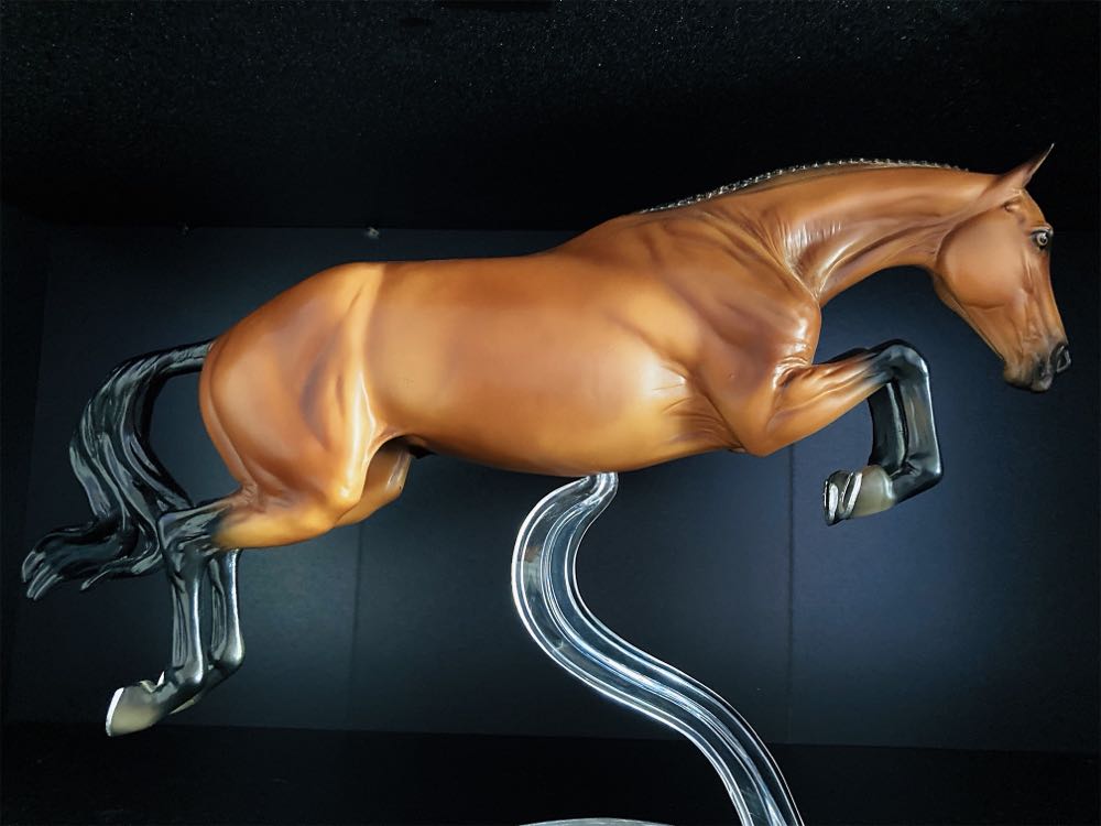 Voyeur - Breyer action figure collectible - Main Image 2