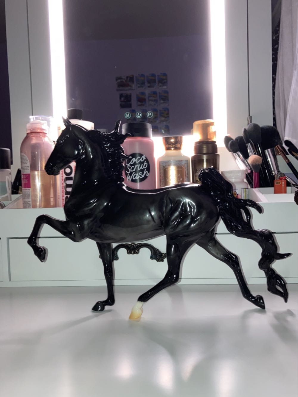 Lafayatte - Breyer action figure collectible - Main Image 2