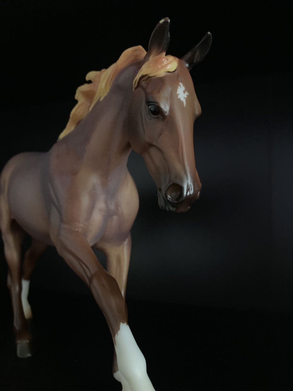 7 Arts: Roan - Breyer action figure collectible - Main Image 4