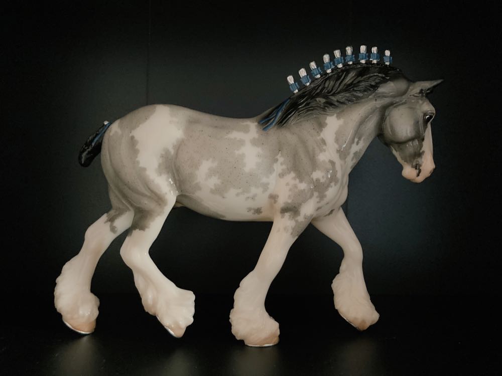 Benelli: Glossy - Breyer action figure collectible - Main Image 2