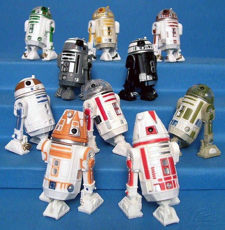 Astromech Droid Pack Series I (R2-Q2, R4-A22, R3-T2, R2-C4 & R3-T6) - Hasbro (Star Wars - The Saga Collection) action figure collectible [Barcode 653569135944] - Main Image 4