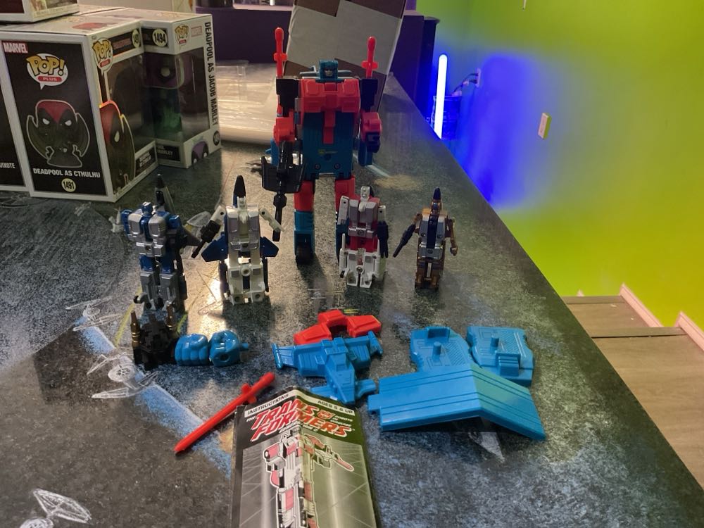 Transformers G2 Superion Aerialbot - Hasbro (Generation 2) action figure collectible - Main Image 2