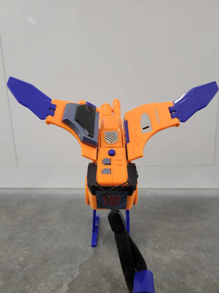 Laserbeak - Hasbro (Armada) action figure collectible - Main Image 3