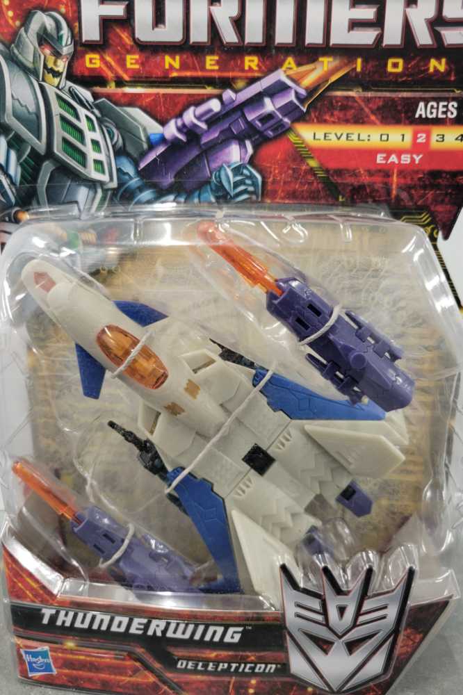 Thunderwing 1st Carded - Hasbro (Generations) action figure collectible - Main Image 2