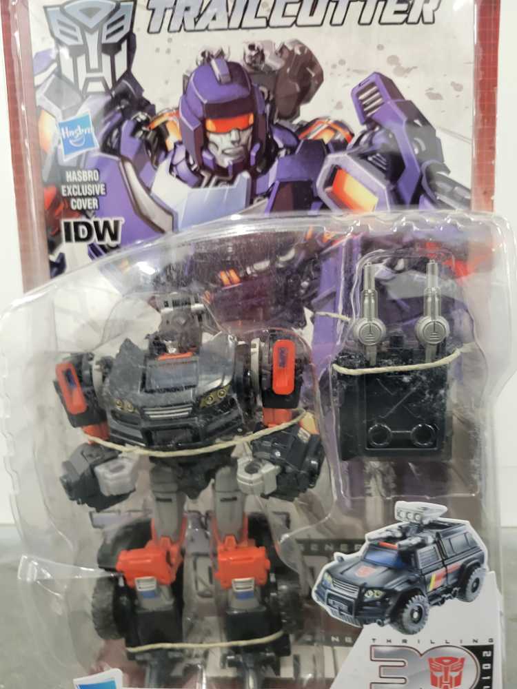 Trailcutter Carded - Hasbro (Generations) action figure collectible - Main Image 2