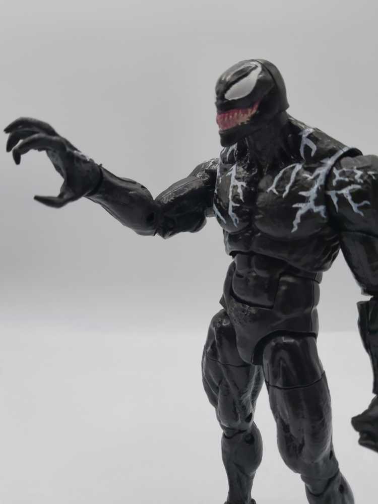 Marvel Legends Venom - Marvel Legends (MARVEL) action figure collectible - Main Image 3