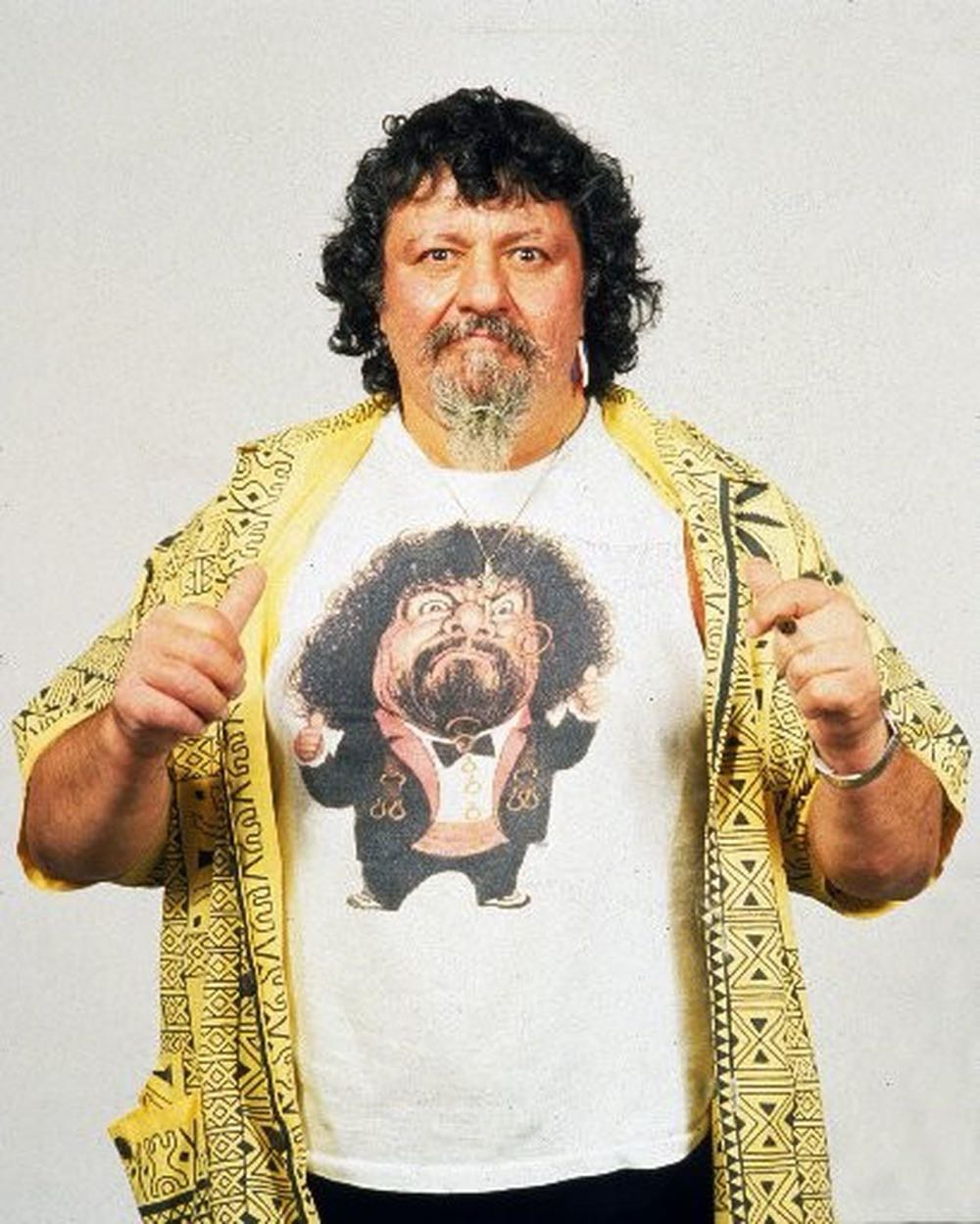 Captain Lou Albano - Jakks Pacific (WWE Classic Superstars) action figure collectible [Barcode 039897930084] - Main Image 3