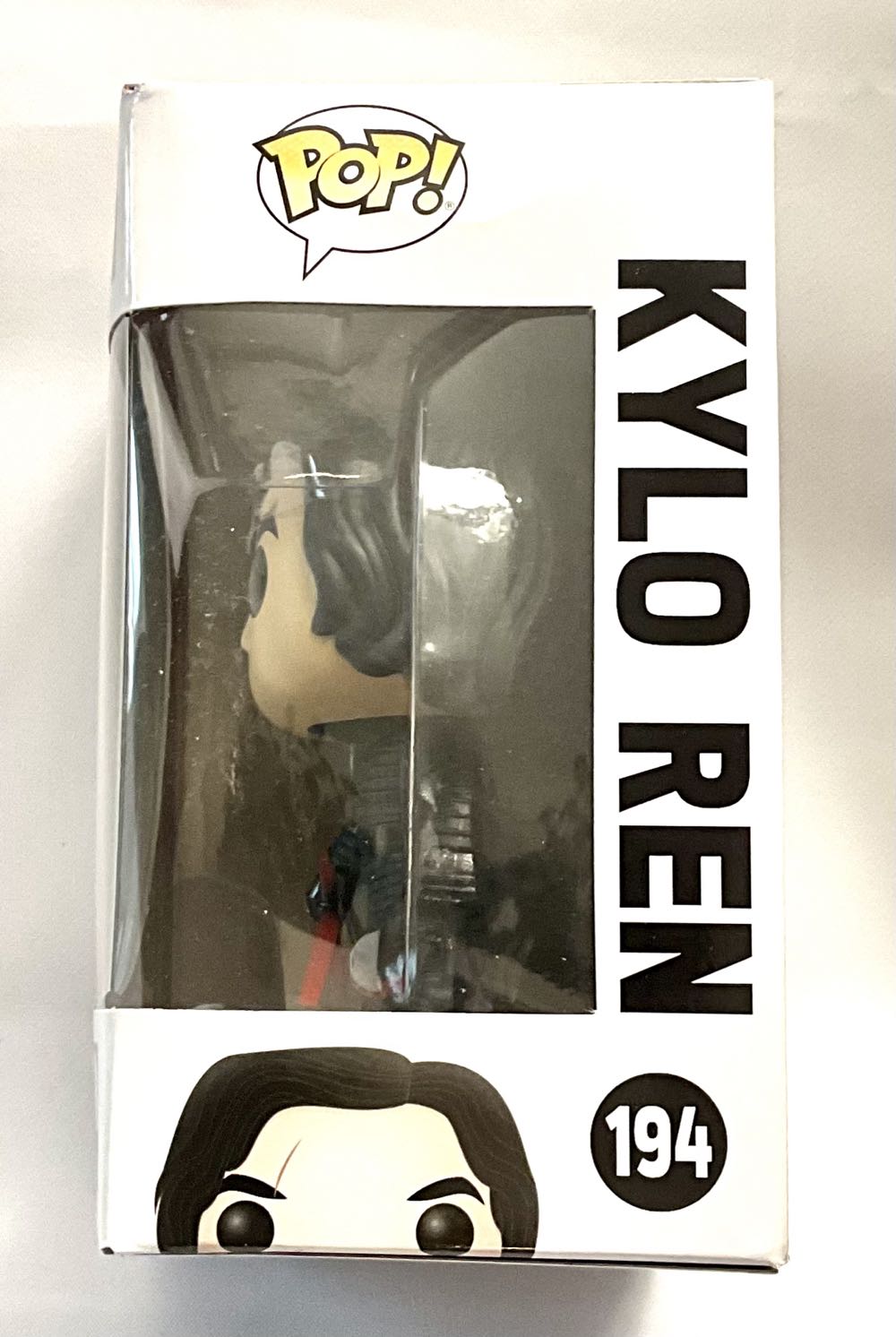 #194 Kylo Ren  (Funko Pop!) action figure collectible [Barcode 889698147538] - Main Image 4