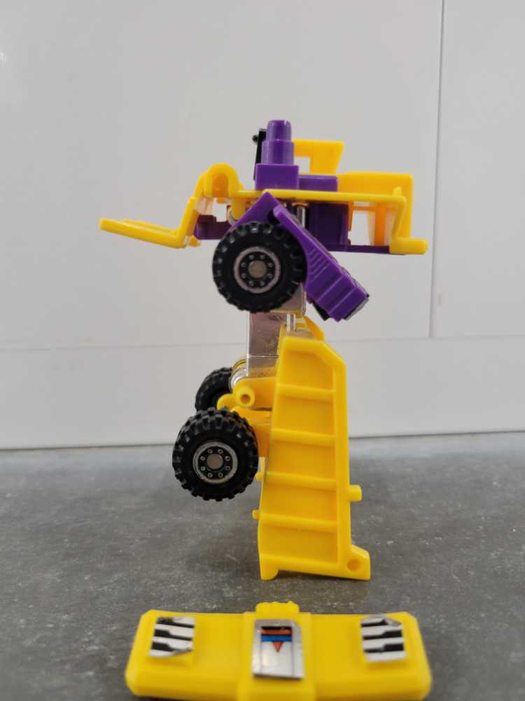 Long Haul - Hasbro (Generation 2) action figure collectible - Main Image 3