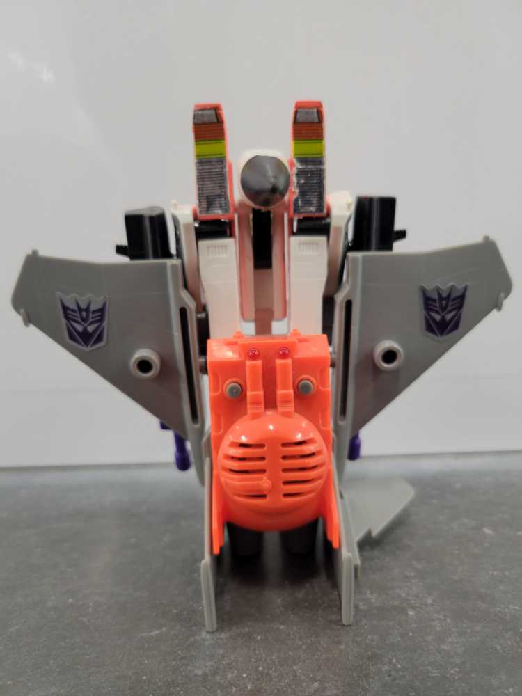 Starscream - Hasbro (Generation 2) action figure collectible - Main Image 4