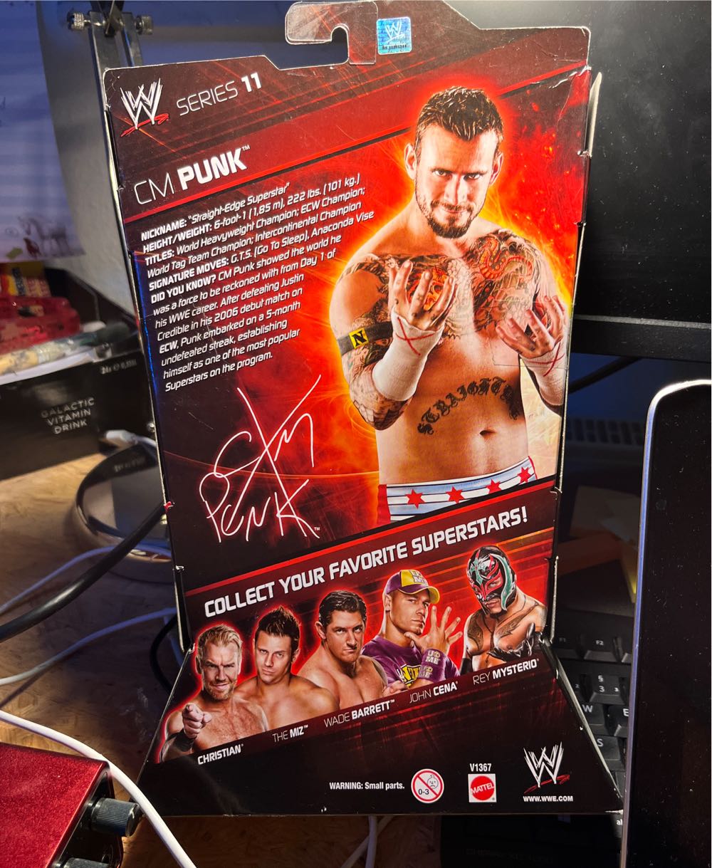 CM Punk - Mattel / WWE (WWE Elite Collection) action figure collectible - Main Image 2