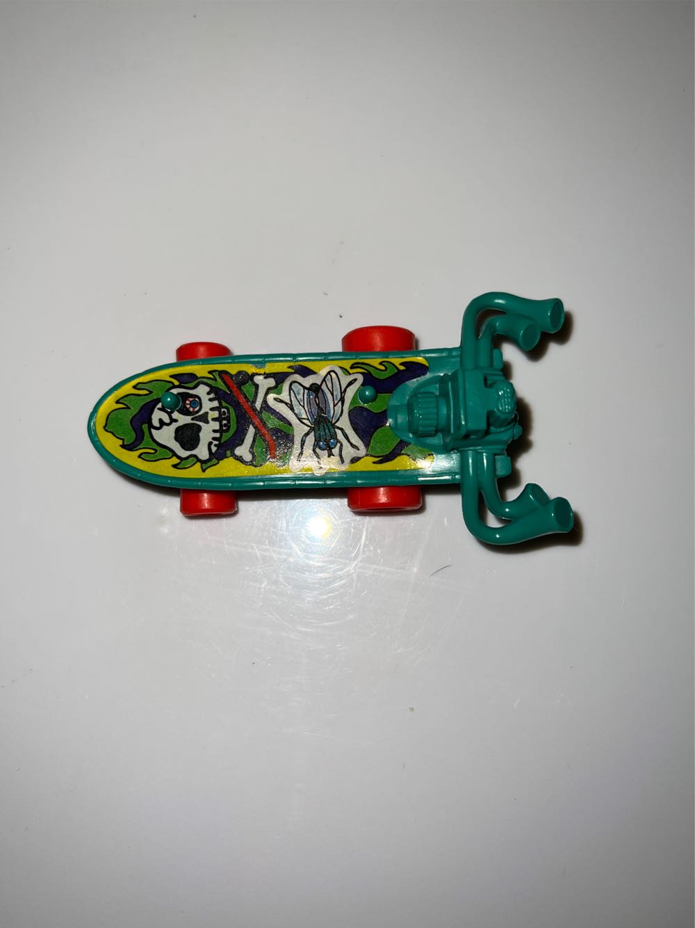 Mondo Gecko (loose) - Playmates Toys action figure collectible - Main Image 3