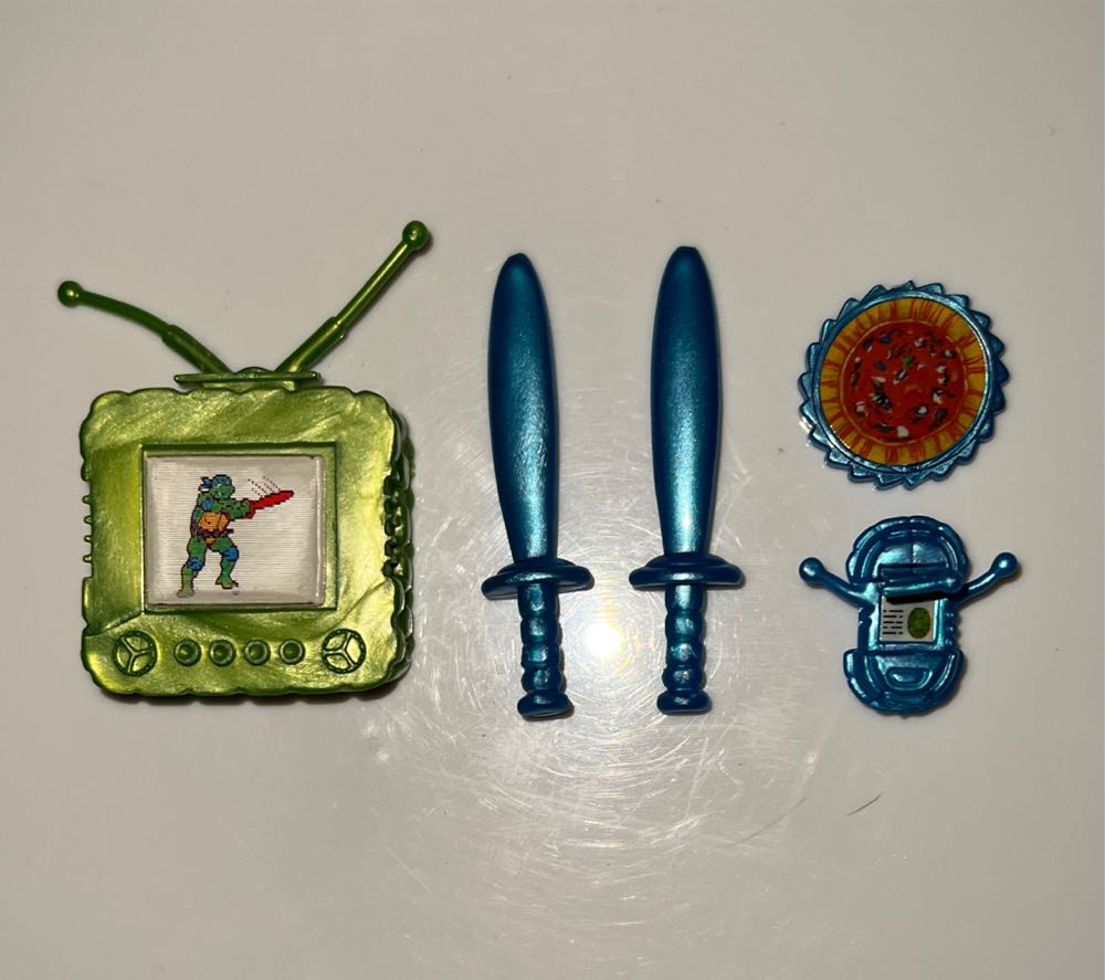 Leonardo (Toon) - Playmates Toys (Teenage Mutant Ninja Turtles) action figure collectible - Main Image 3