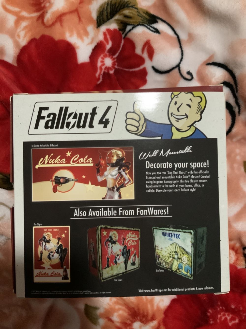 Fallout Nuka Cola Blaster Replica - Bethesda (Fallout) action figure collectible [Barcode 858609006295] - Main Image 3
