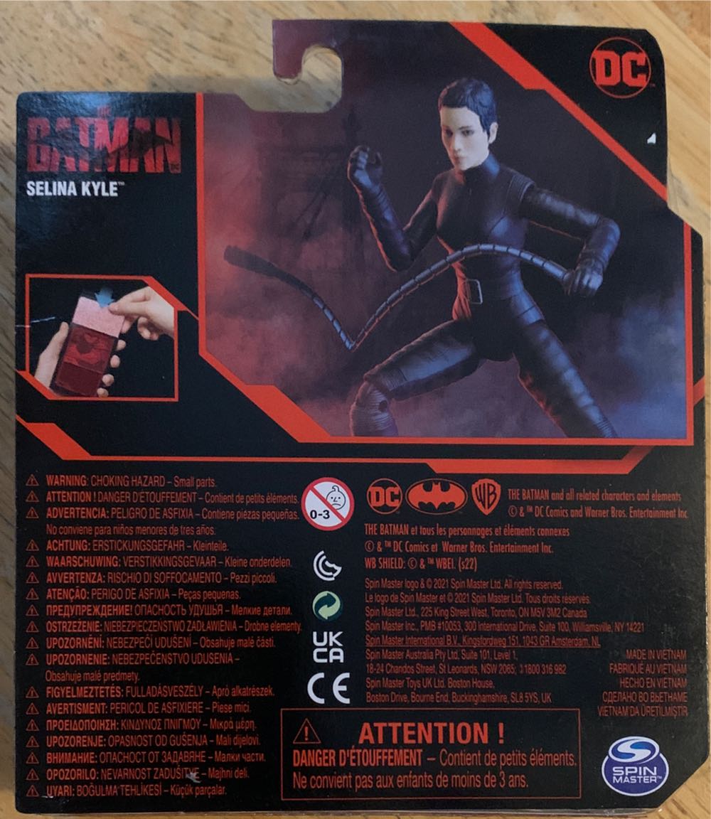 The Batman Movie - SELINA KYLE - Spin Master (DC Heroes Unite) action figure collectible [Barcode 778988366820] - Main Image 2