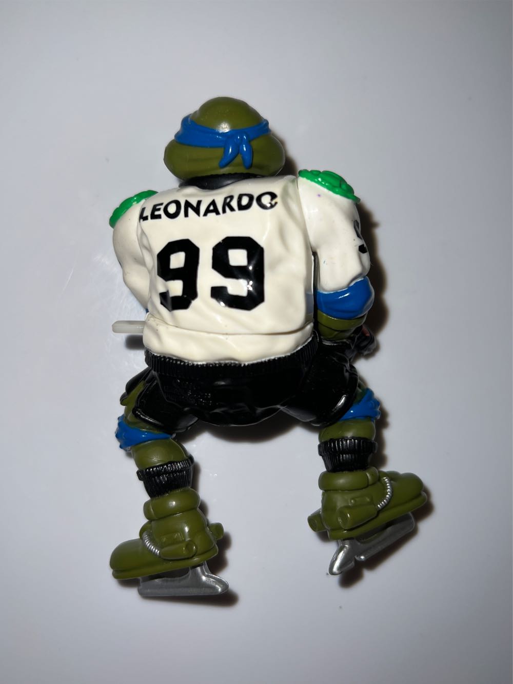 Slap Shot Leo - Playmates Toys (Teenage Mutant Ninja Turtles) action figure collectible - Main Image 2