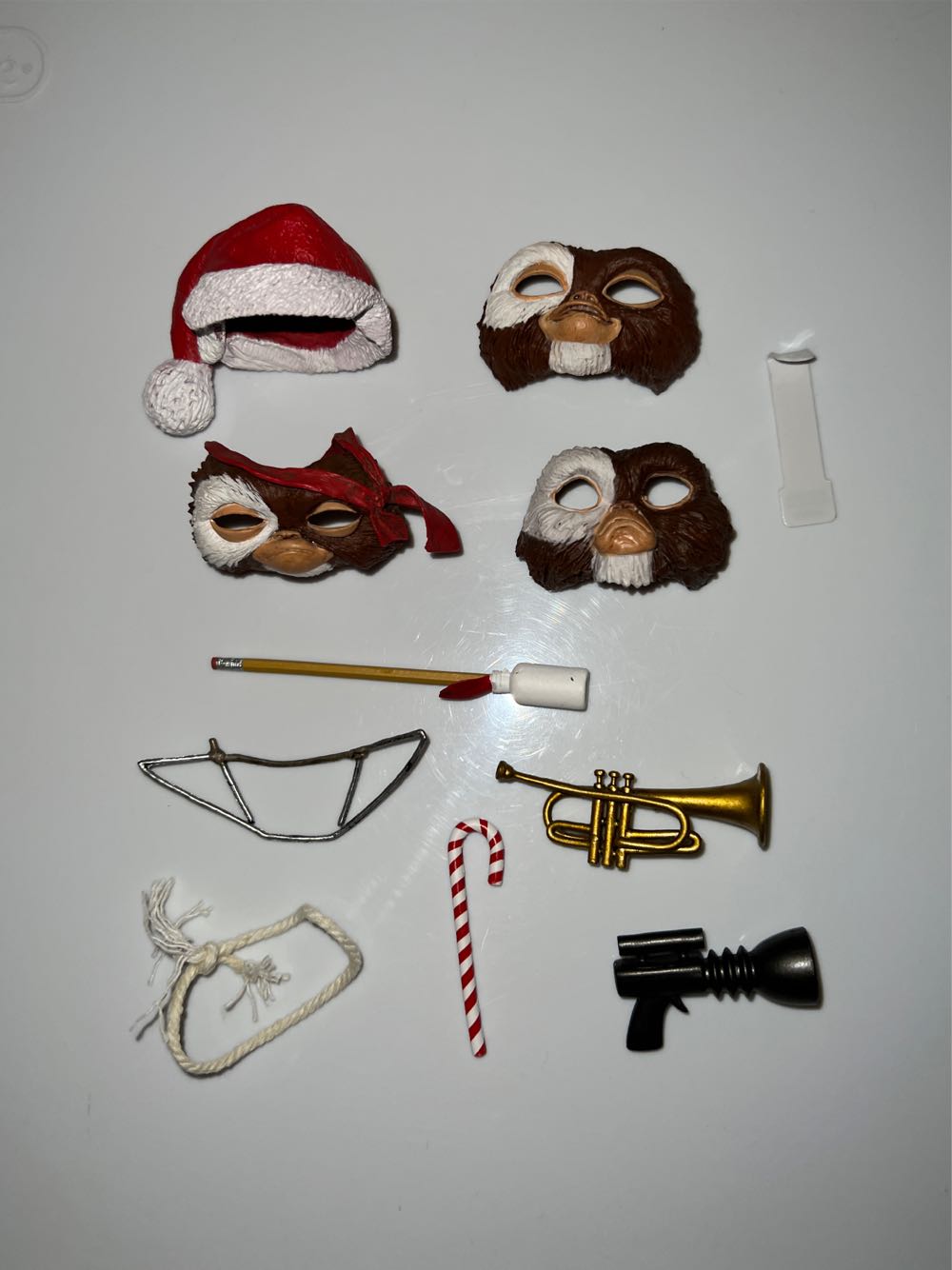 Gizmo - Neca (-) (Gremlins) action figure collectible - Main Image 2