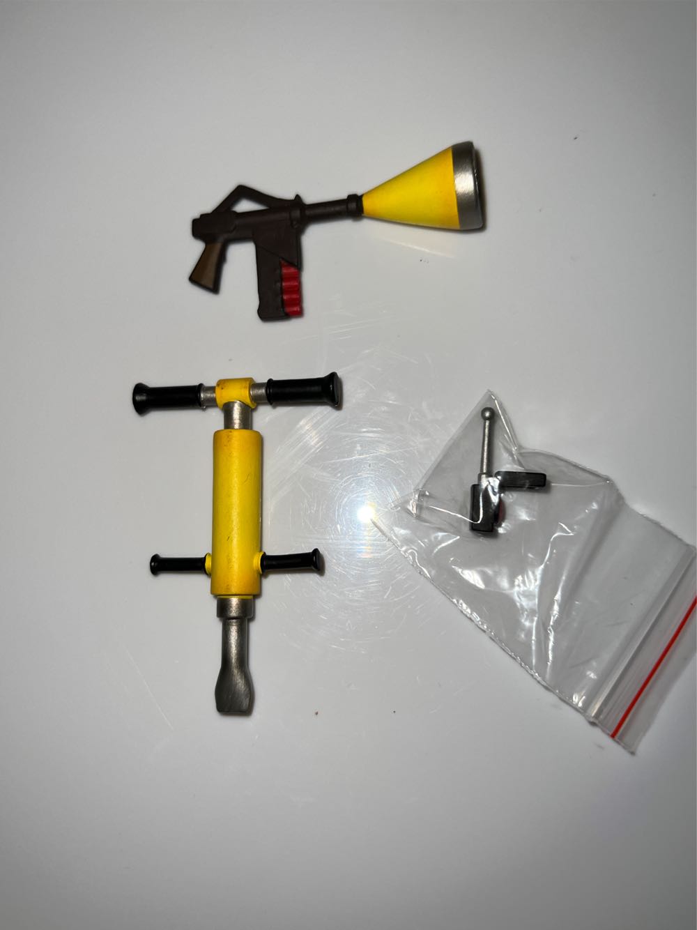 Engineer - Diamond Select (!) (Plants Vs Zombies) action figure collectible - Main Image 2