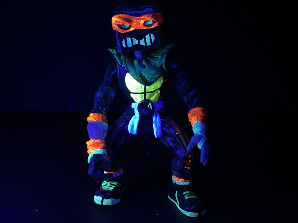 Crooked Ninja Turtle Gang Member 3 - Yuno Dyva (Teenage Mutant Ninja Turtles) action figure collectible - Main Image 3