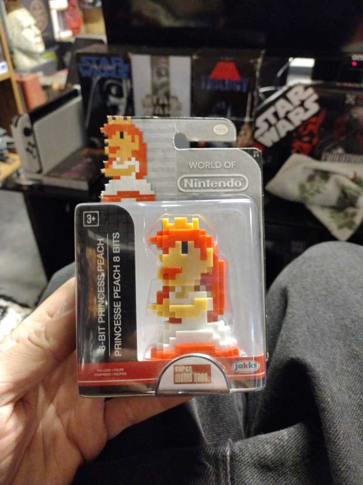 Jakks Pacific World Of Nintendo 8 Bit Peach Wave 13  action figure collectible [Barcode 039897578484] - Main Image 2