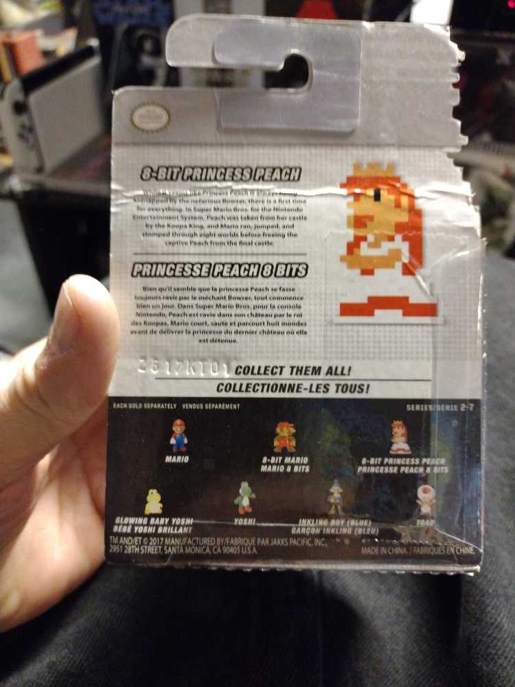 Jakks Pacific World Of Nintendo 8 Bit Peach Wave 13  action figure collectible [Barcode 039897578484] - Main Image 3