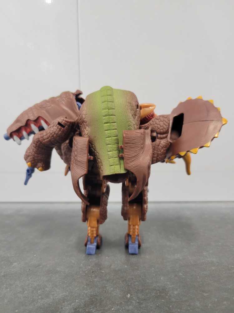 Triceradon - Hasbro (Beast Machines) action figure collectible - Main Image 4
