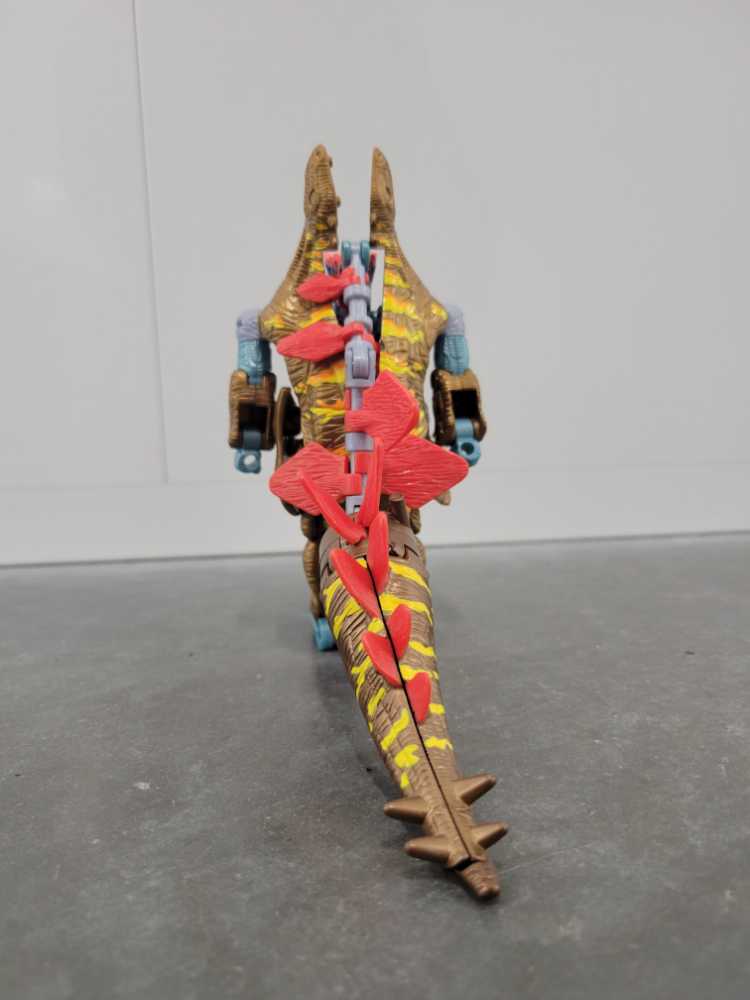 Striker - Hasbro (Beast Machines) action figure collectible - Main Image 4