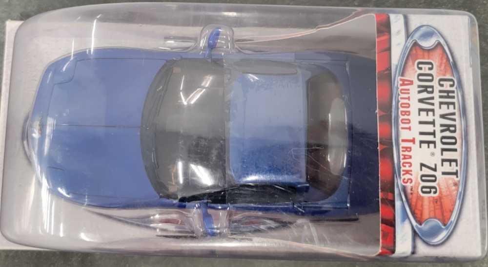 Tracks 2nd Boxed White - Hasbro (Alternators) action figure collectible - Main Image 2