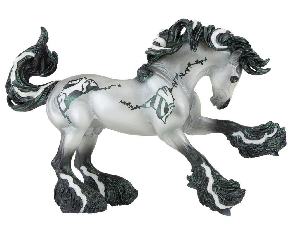 Thriller - Breyer (Gypsy Vanner) action figure collectible - Main Image 2