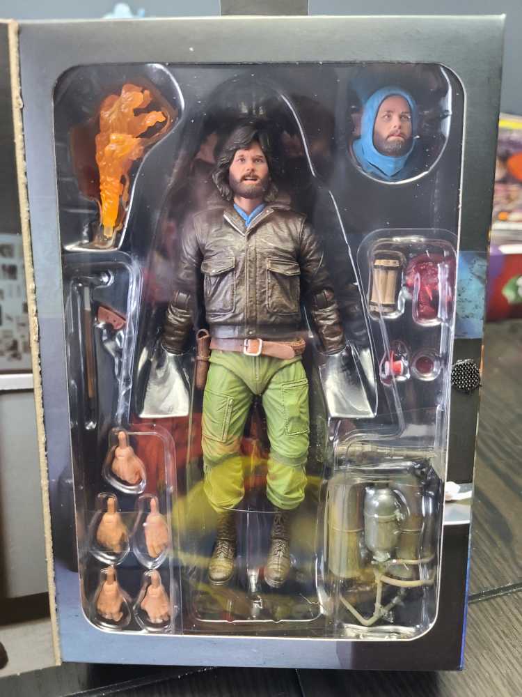 The Thing Ultimate MacReady Station Survival - Neca (Horror) action figure collectible - Main Image 2