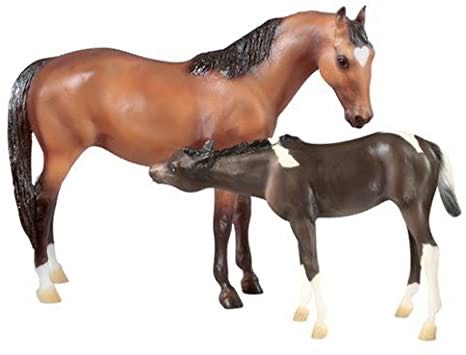 Arrow - Breyer (Suckling Foal) action figure collectible - Main Image 2