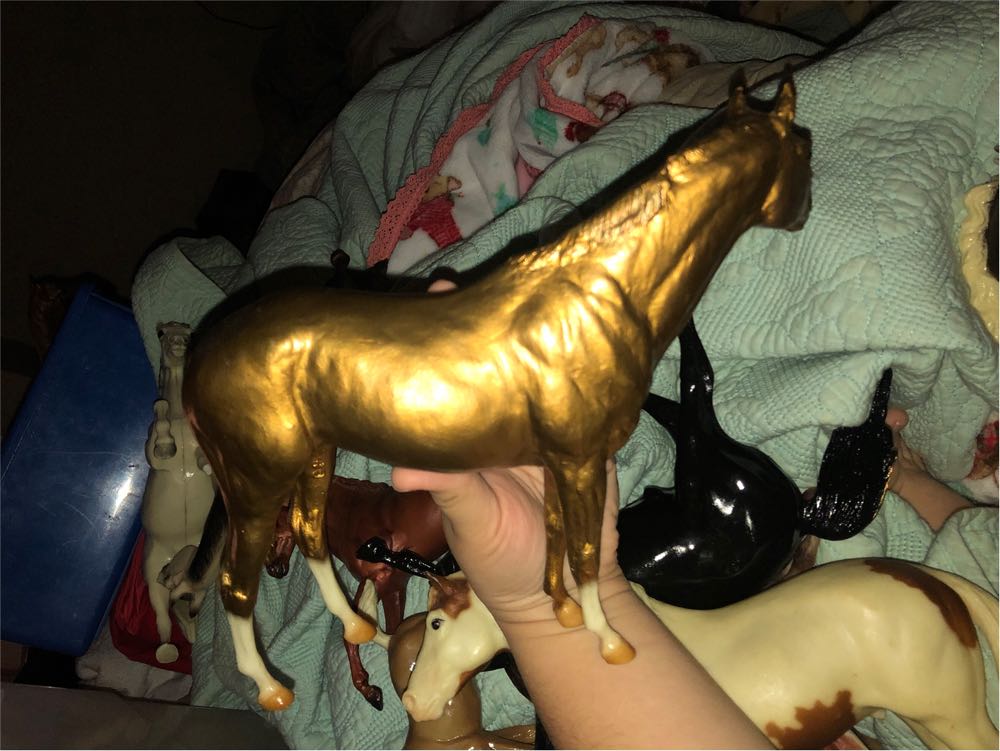 Gold Charm Secretariat - Breyer Animal Creations action figure collectible - Main Image 2