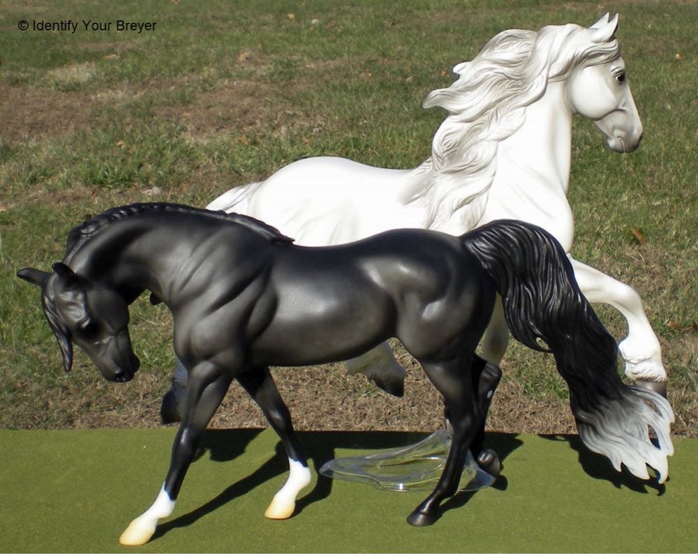 Mirrors - Breyer (Goffert) action figure collectible - Main Image 2