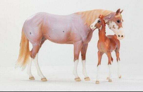 Hawkeye - Breyer (Quarter Horse Foal) action figure collectible - Main Image 2