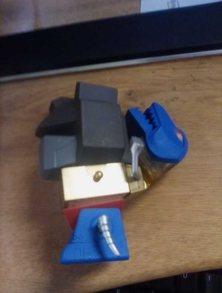 Grimlock Generation 2 - Loyal Subjects (Loyal Subjects) action figure collectible - Main Image 3