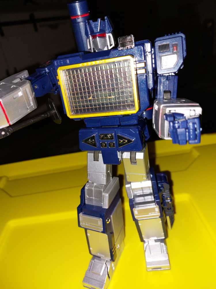 Transformers 3rd Party Soundwave (THF The Sonic Wave) - THF (3rd Party Masterpiece Scale) action figure collectible - Main Image 2